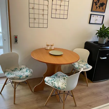 Sunny Apartment *